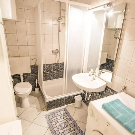 Apartment Apartman Ljiljana *