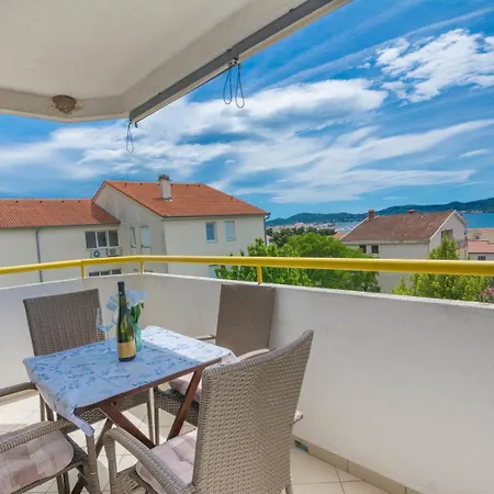 Apartament Ljiljana Biograd Na Moru